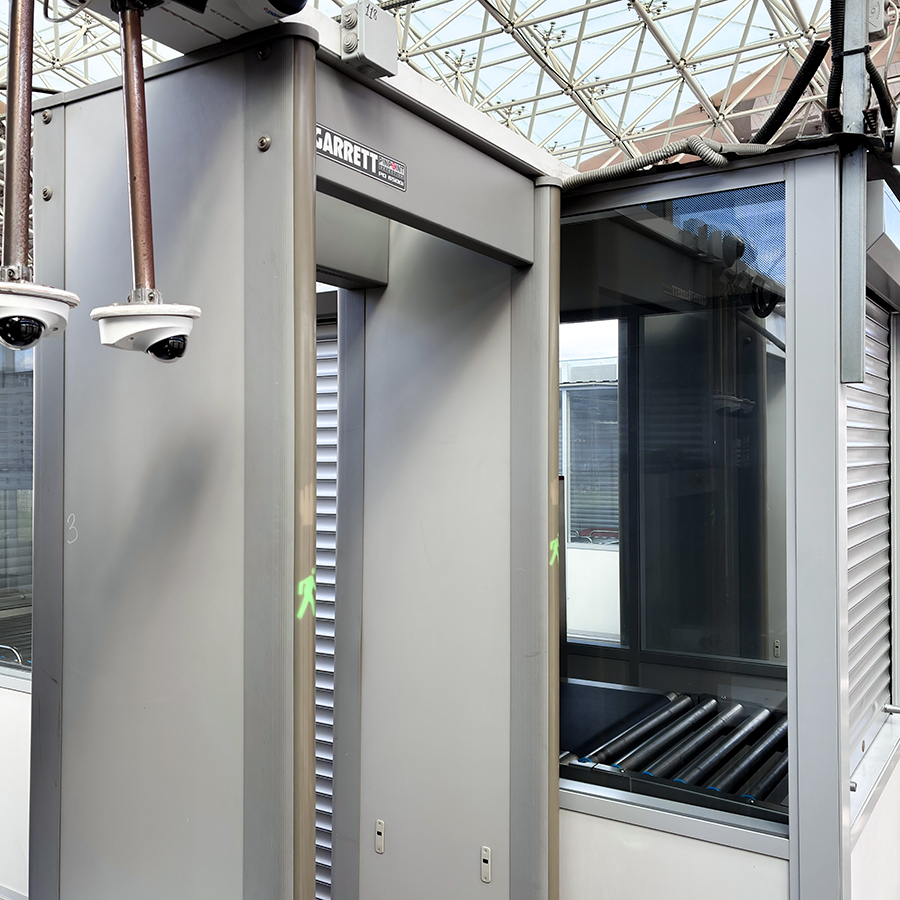 Арочные металлодетекторы Garrett PD-6500 обеспечивают высокую пропускную способность и точность обнаружения