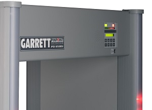 Блоки управления GARRETT PD 6500i и индикации находятся в верхней секции арки